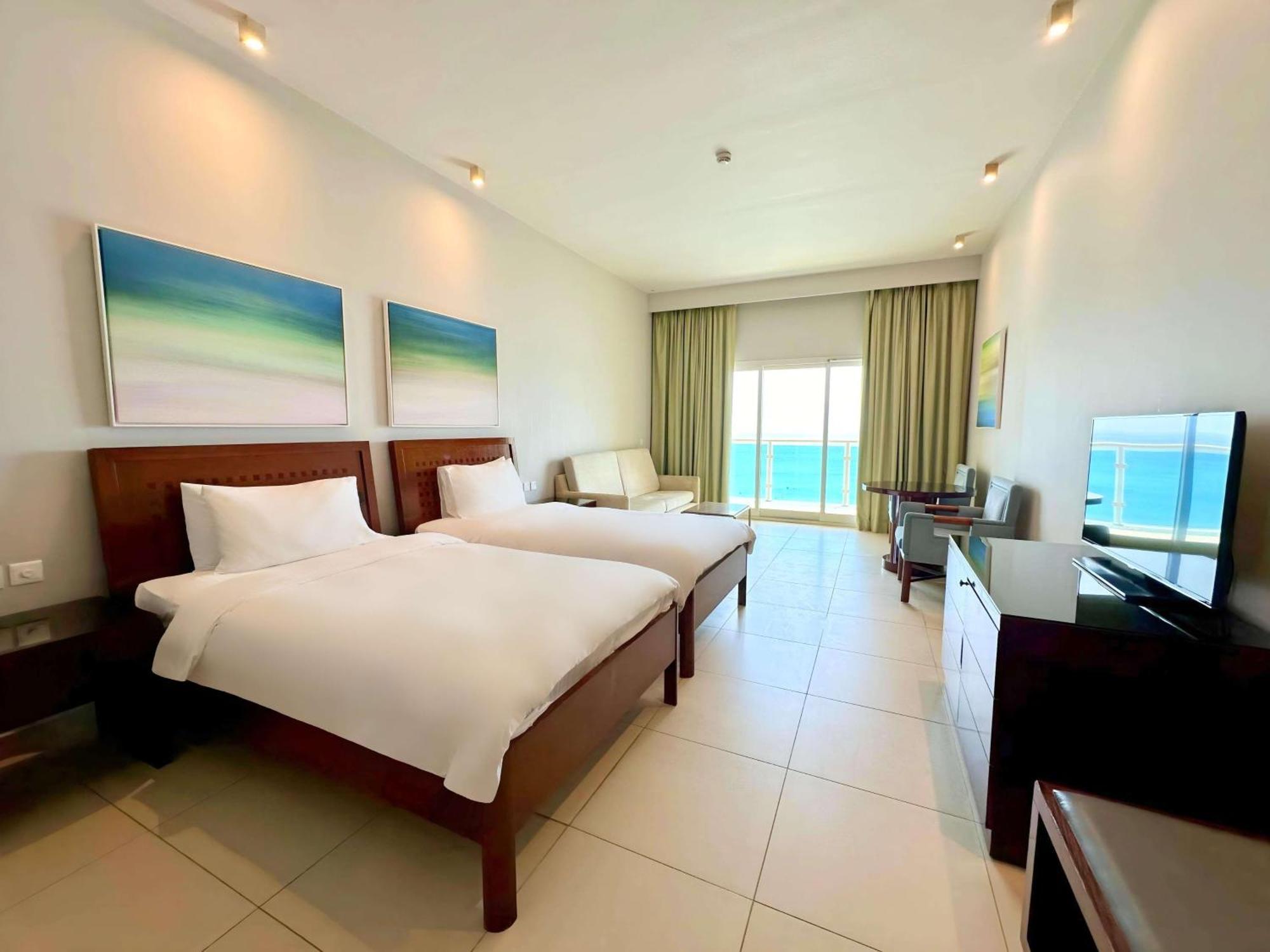 Radisson Blu Resort, Fujairah Bagian luar foto Deluxe Room